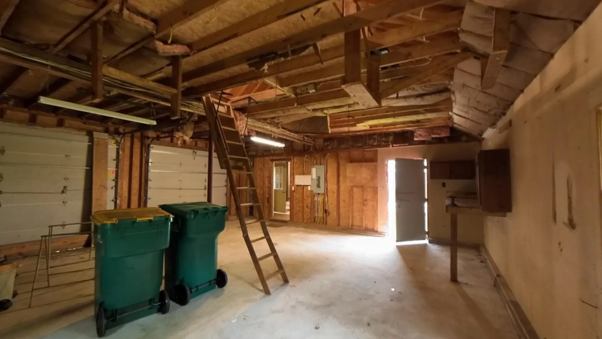 33 Coopers Grove Road Kingston NH 03848