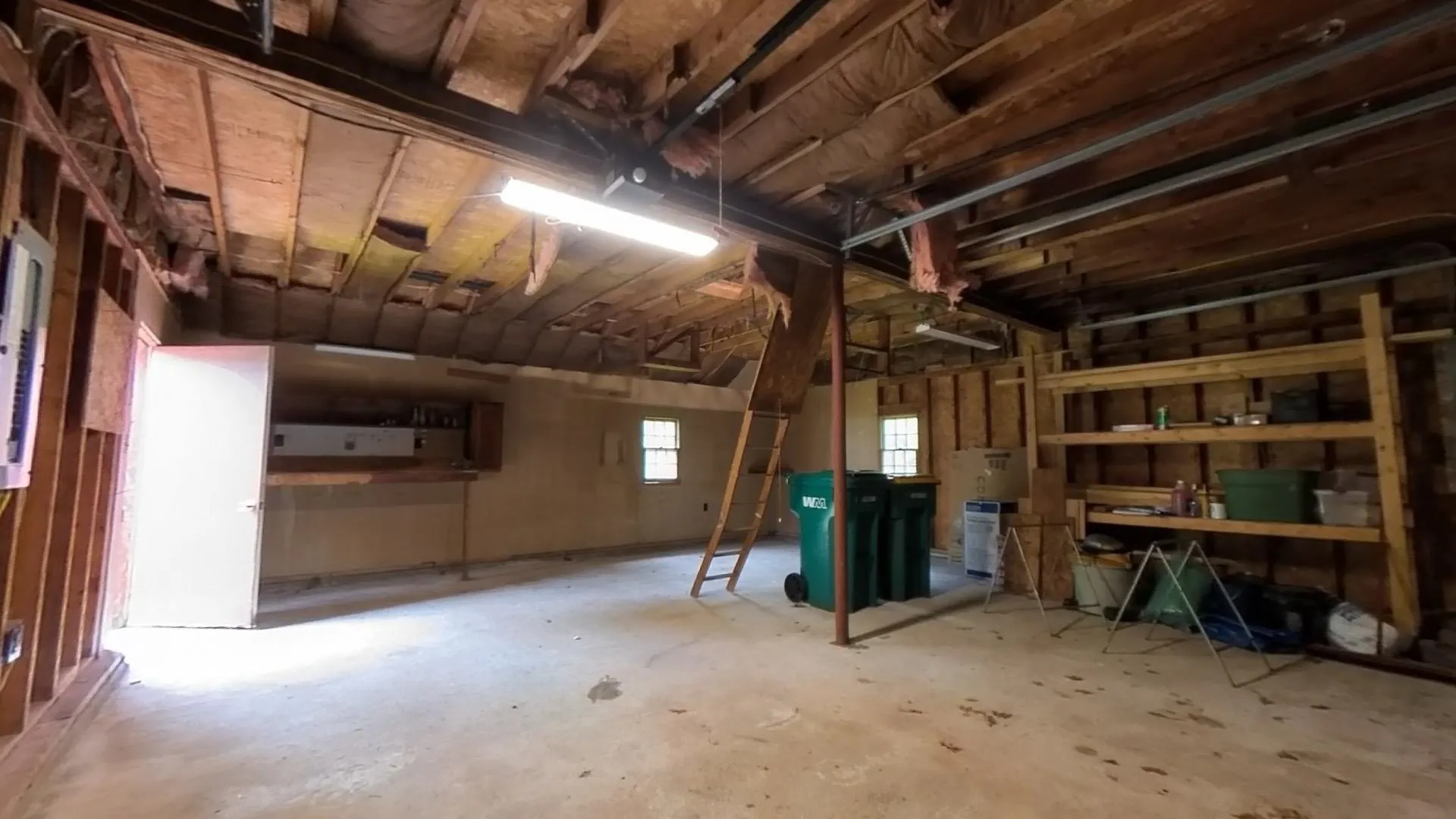 33 Coopers Grove Road Kingston NH 03848