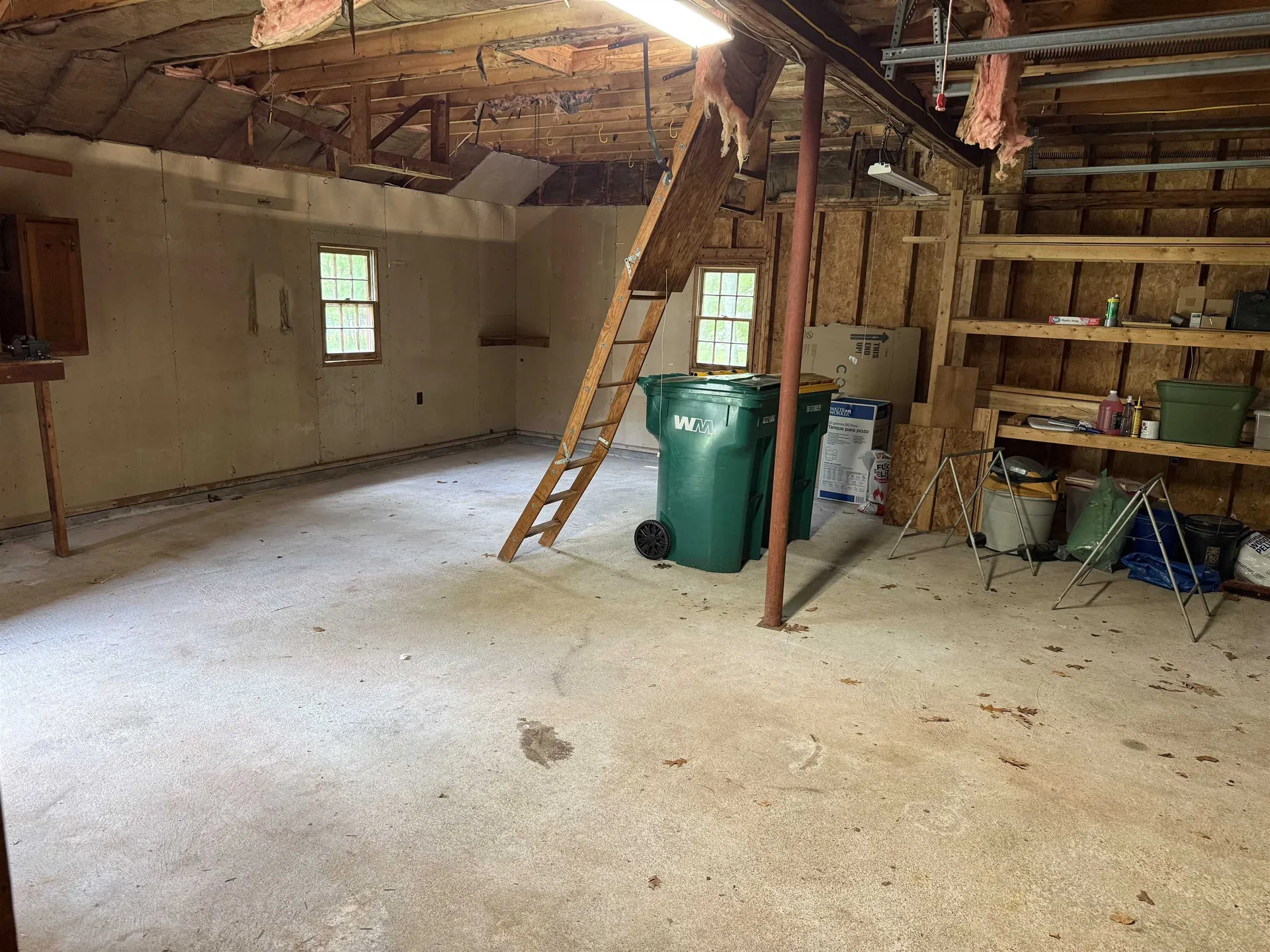 33 Coopers Grove Road Kingston NH 03848