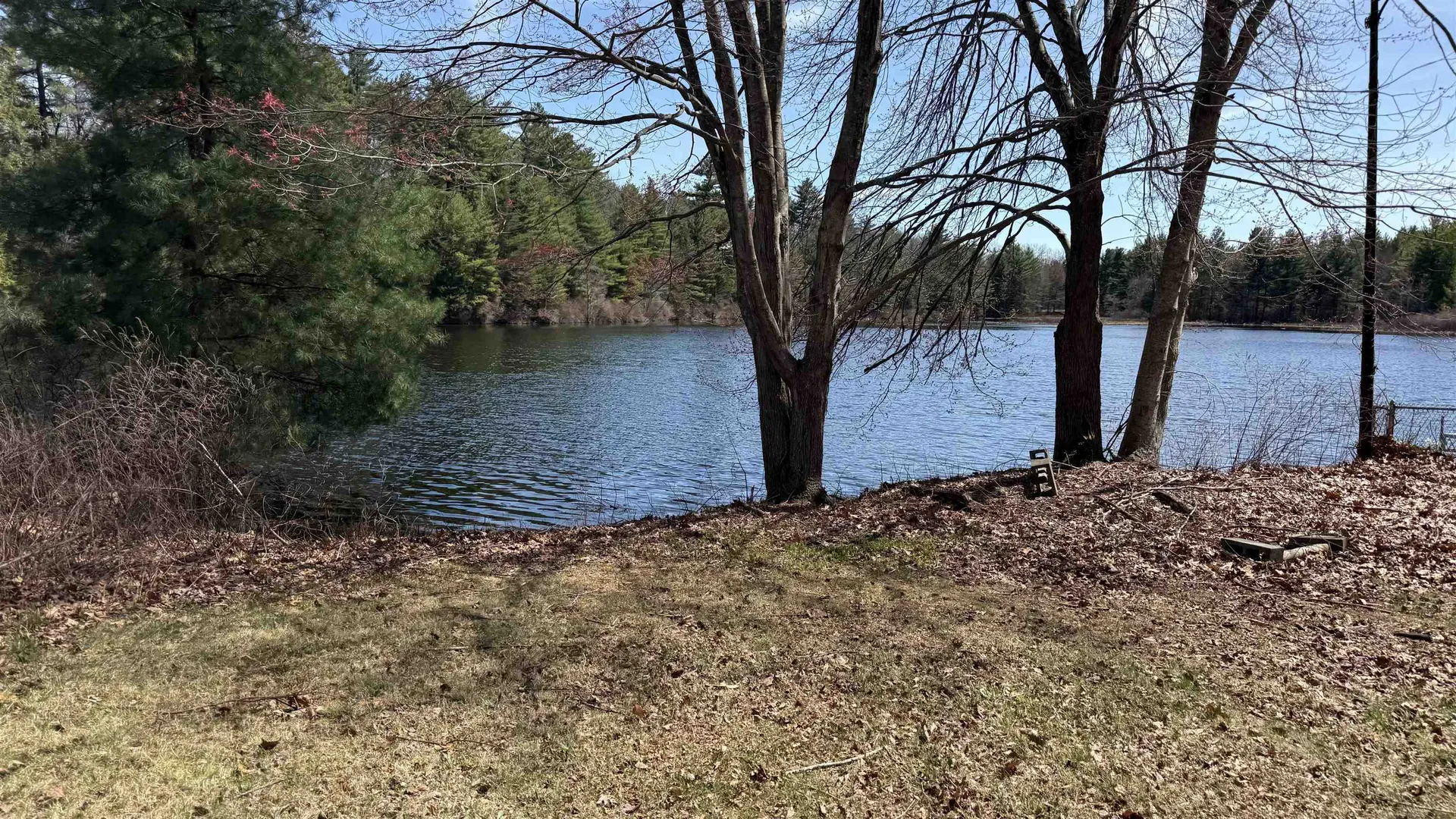 33 Coopers Grove Road Kingston NH 03848