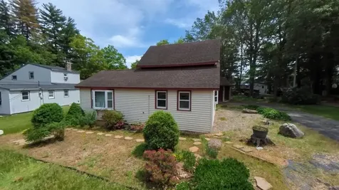 33 Coopers Grove Road Kingston NH 03848