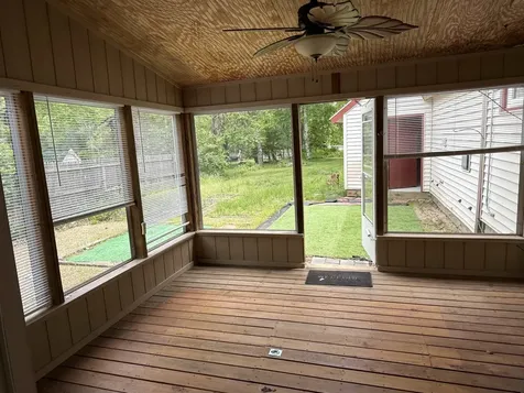 33 Coopers Grove Road Kingston NH 03848