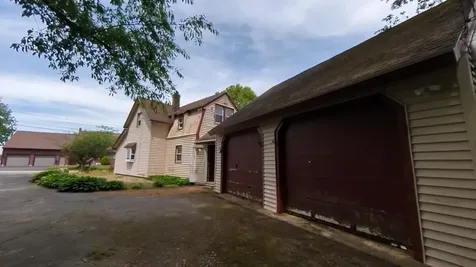 33 Coopers Grove Road Kingston NH 03848