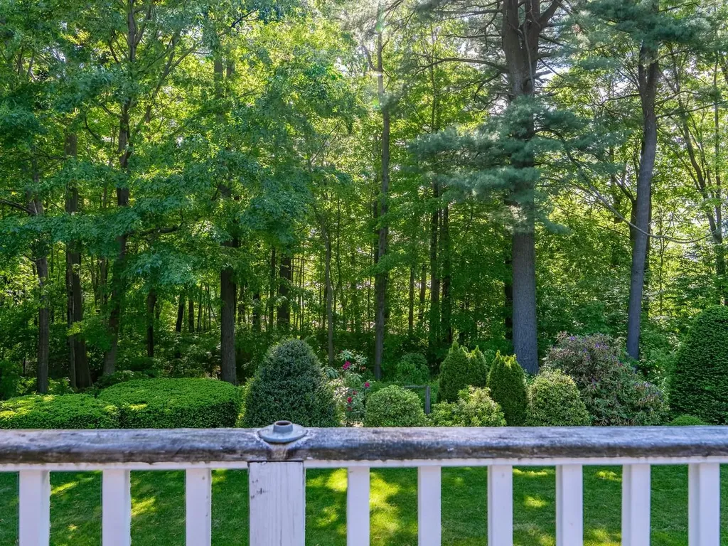 65 Deforest Heights Burlington VT 05401