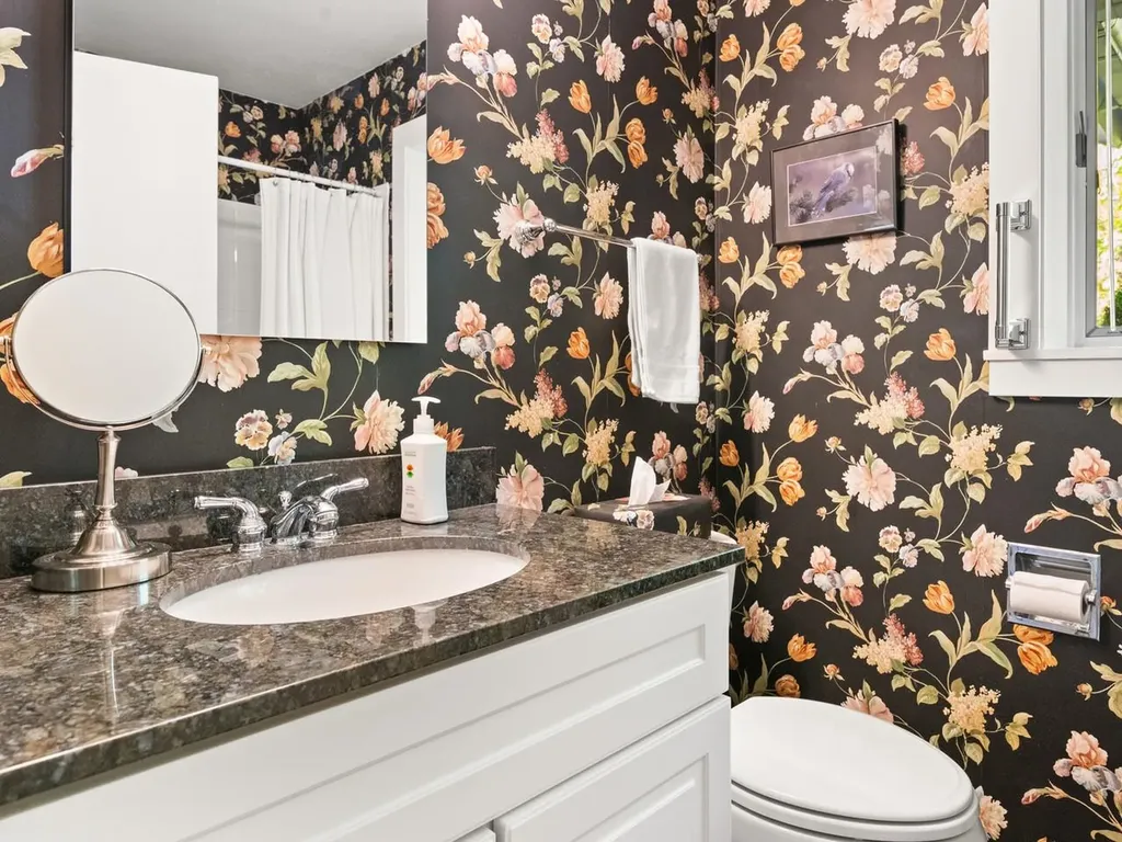 65 Deforest Heights Burlington VT 05401