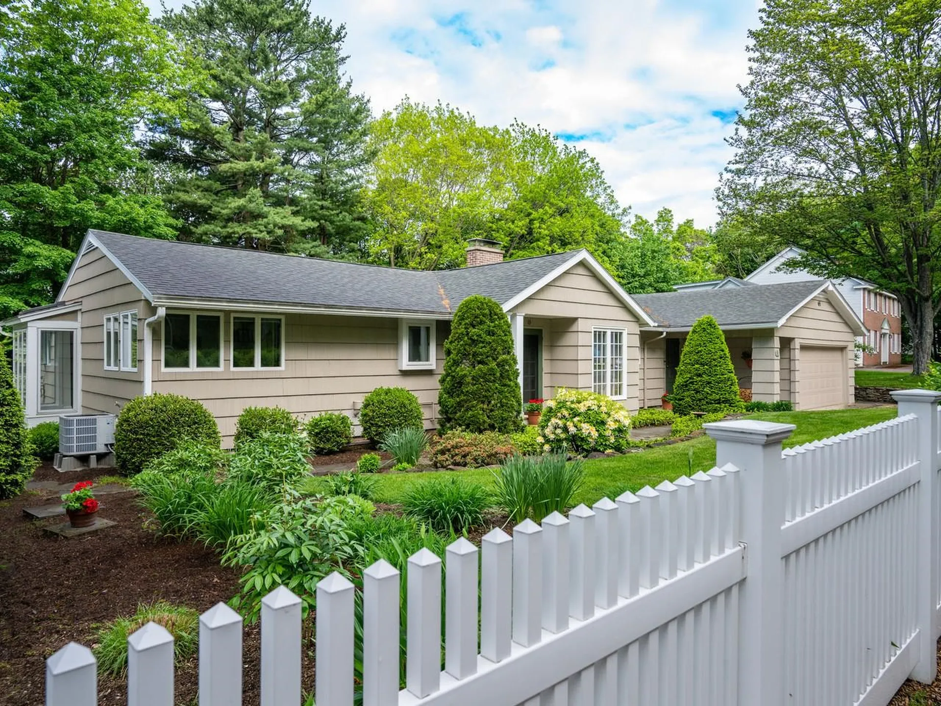 65 Deforest Heights Burlington VT 05401