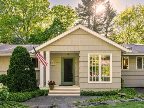 65 Deforest Heights Burlington VT 05401