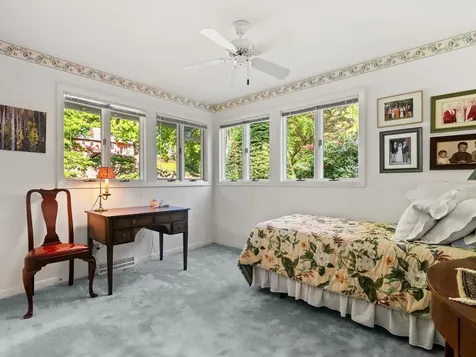 65 Deforest Heights Burlington VT 05401