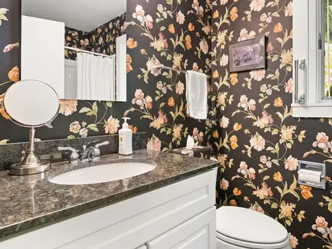 65 Deforest Heights Burlington VT 05401
