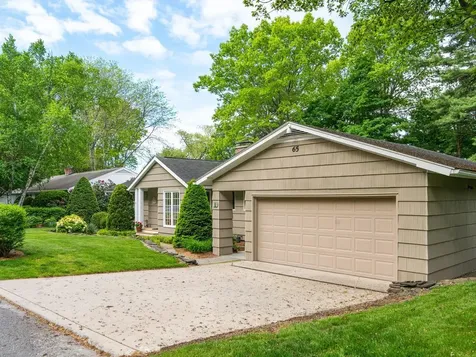 65 Deforest Heights Burlington VT 05401