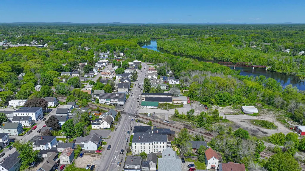 330 Main Street Biddeford ME 04005