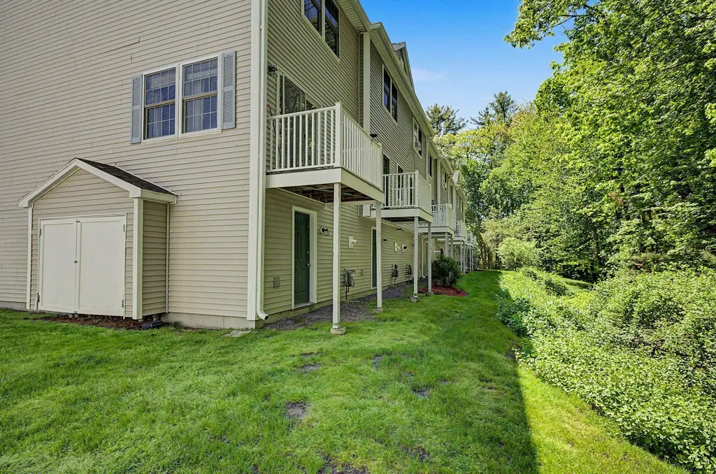 1029 S Mammoth Road Manchester NH 03109