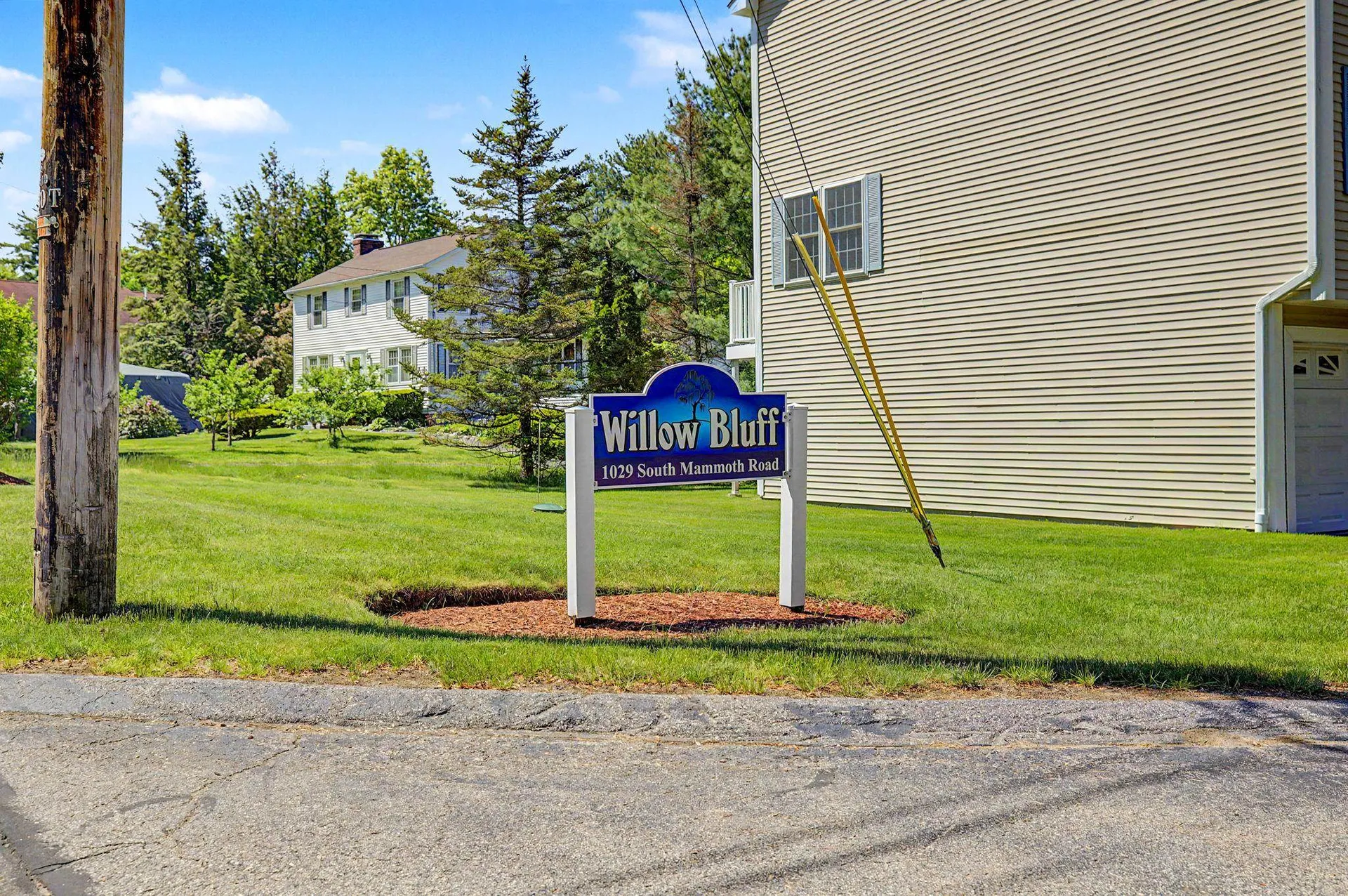 1029 S Mammoth Road Manchester NH 03109
