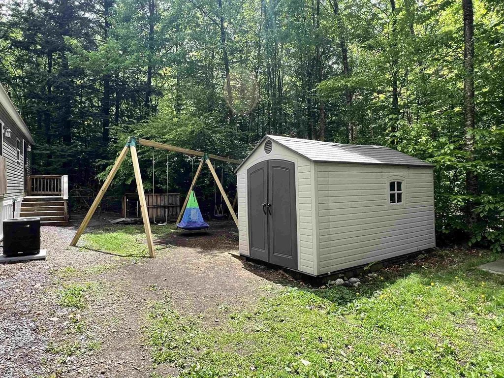 123 Cross Road Deering NH 03244