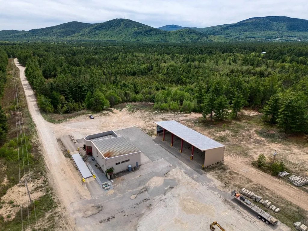 563 Plains Road Tamworth NH 03886