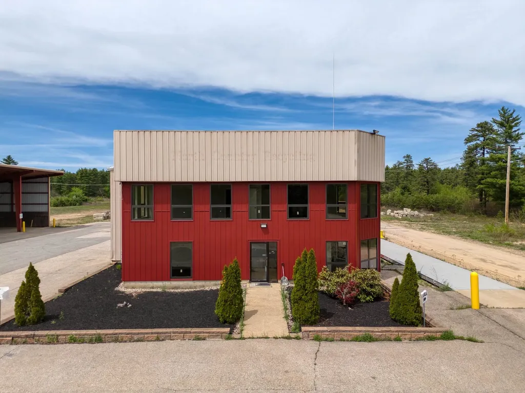 563 Plains Road Tamworth NH 03886