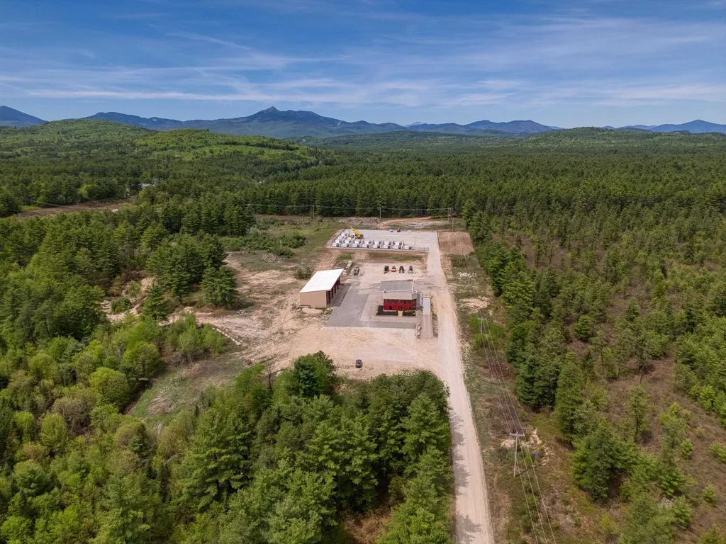 563 Plains Road Tamworth NH 03886