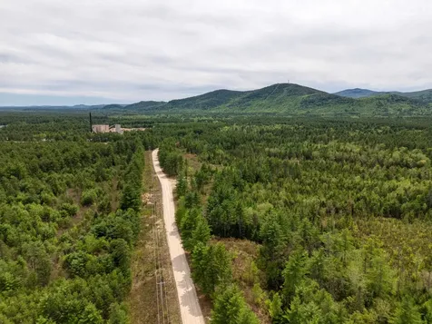 563 Plains Road Tamworth NH 03886