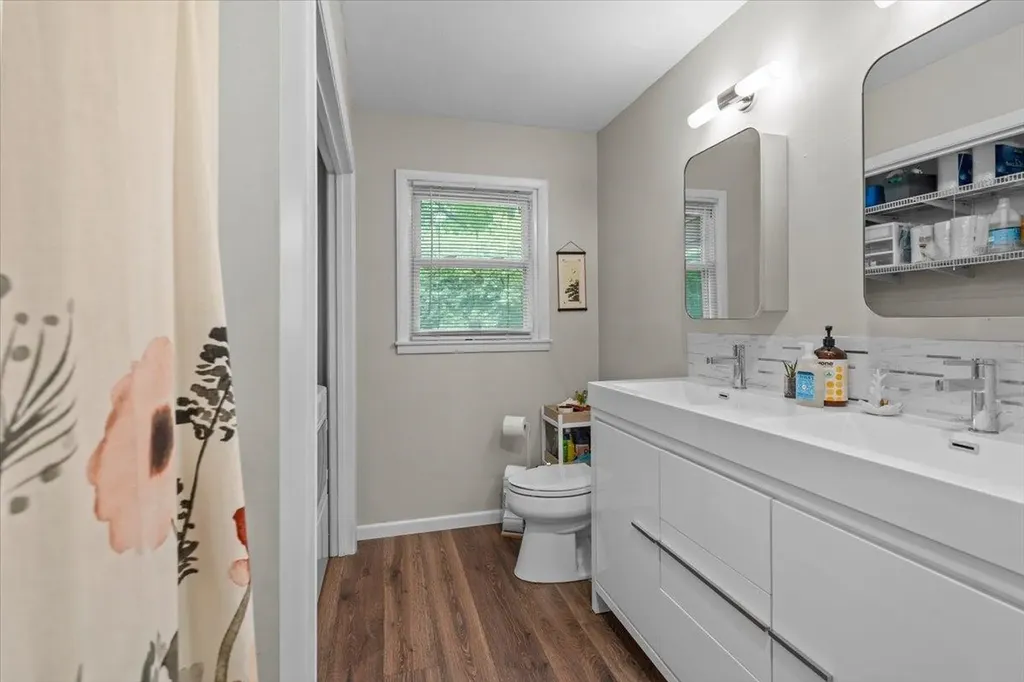 170 Raymond Road Colchester VT 05446