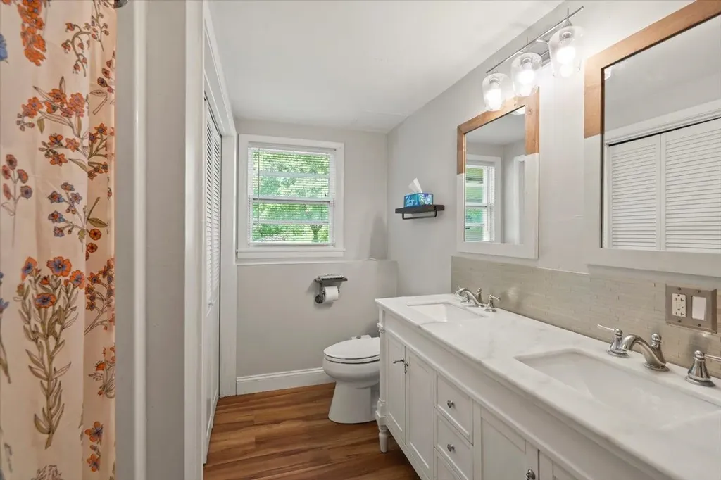 170 Raymond Road Colchester VT 05446