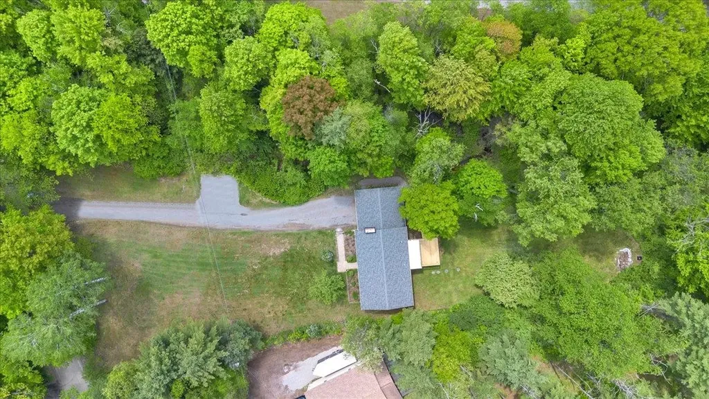 170 Raymond Road Colchester VT 05446