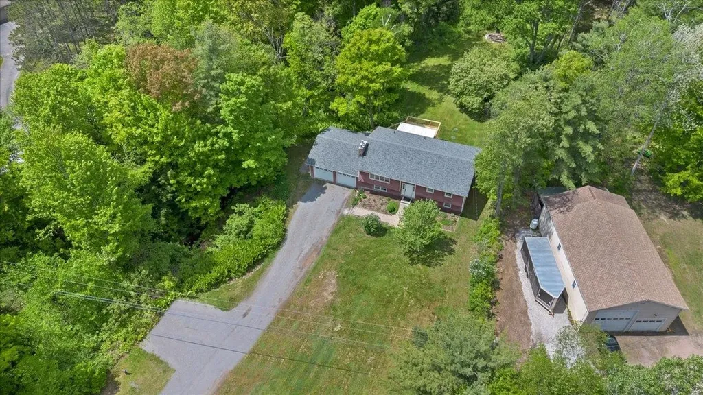 170 Raymond Road Colchester VT 05446
