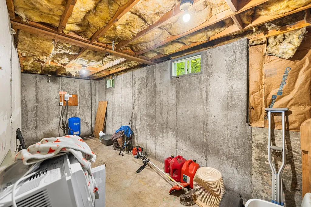 209 Matthews Road Swanzey NH 03446