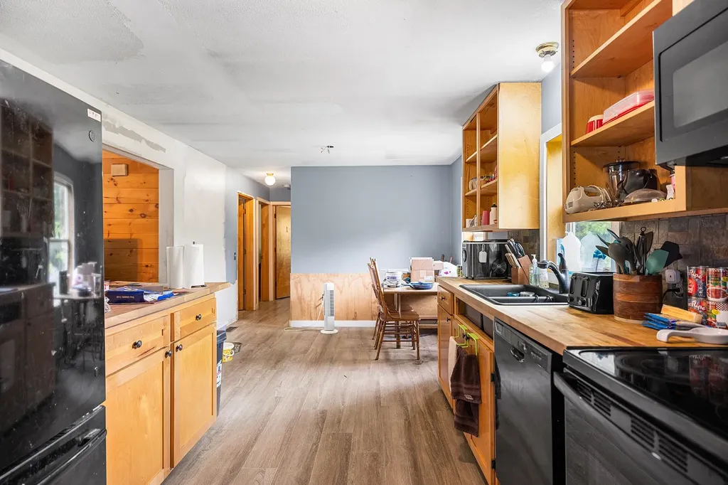209 Matthews Road Swanzey NH 03446