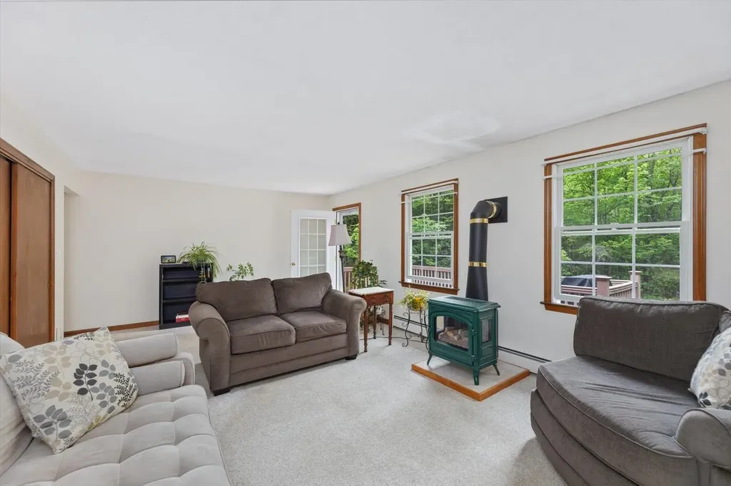 103 Dean Farm Road Jaffrey NH 03452