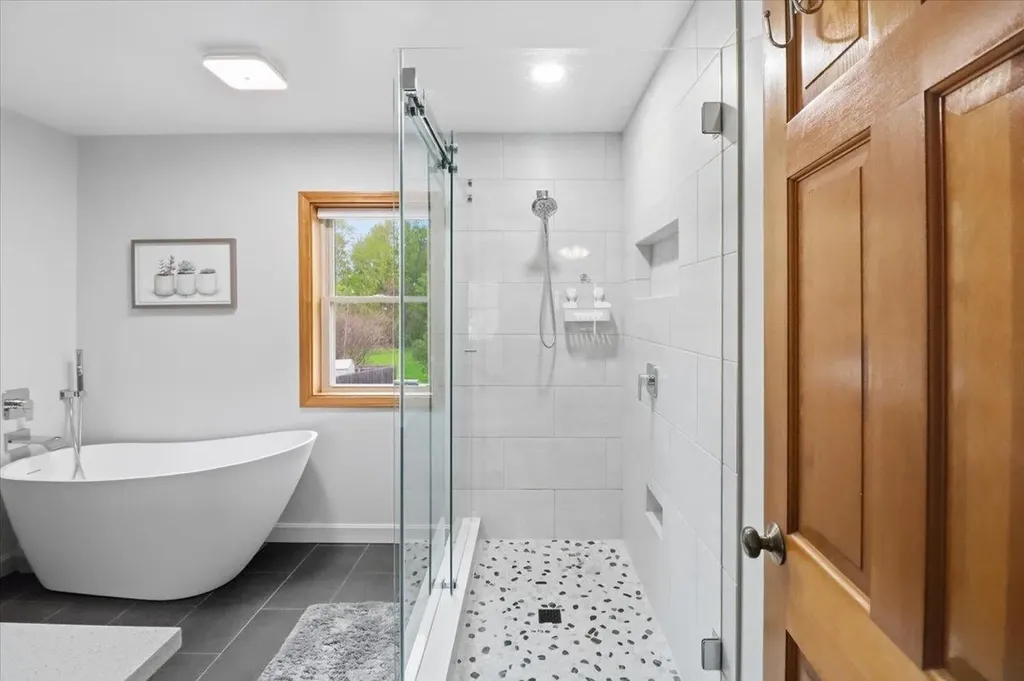 20 Village Drive Milton VT 05468