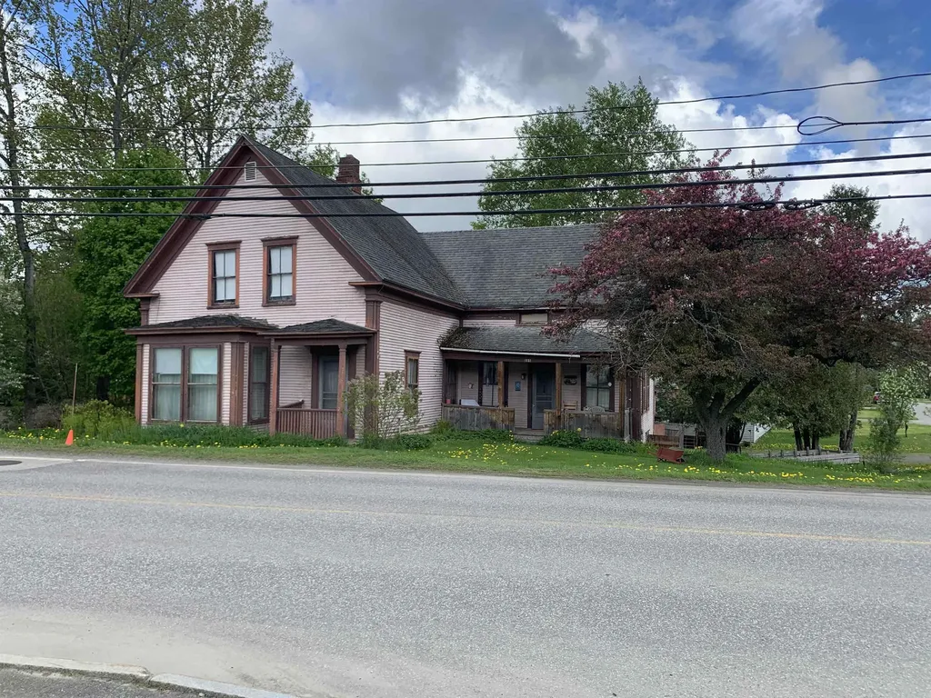 885 Washington Street Stewartstown NH 03597