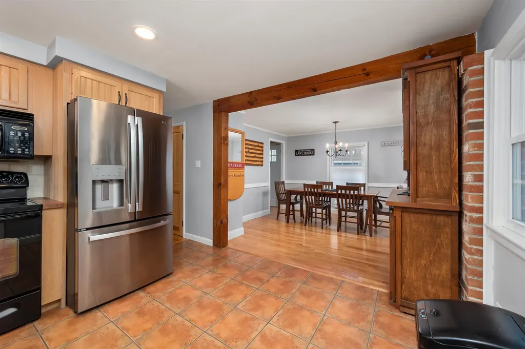 12 Brookhurst Lane East Meredith NH 03253