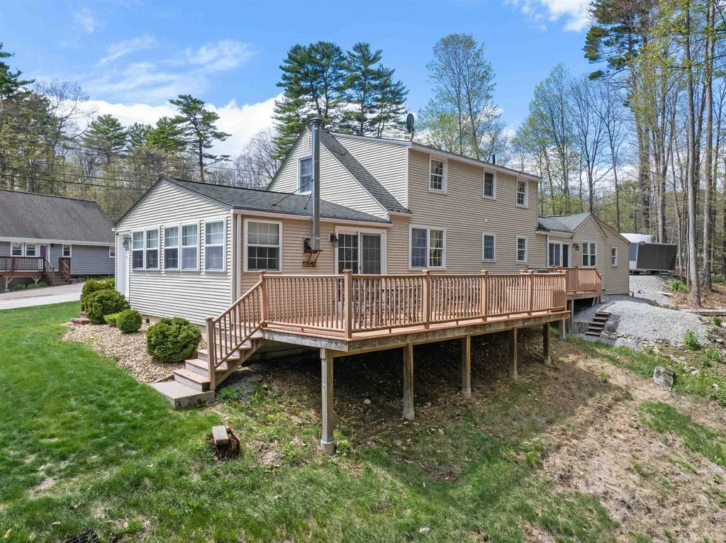 12 Brookhurst Lane East Meredith NH 03253