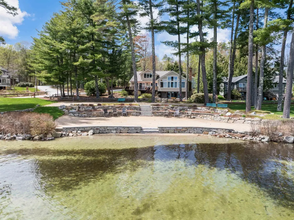 12 Brookhurst Lane East Meredith NH 03253