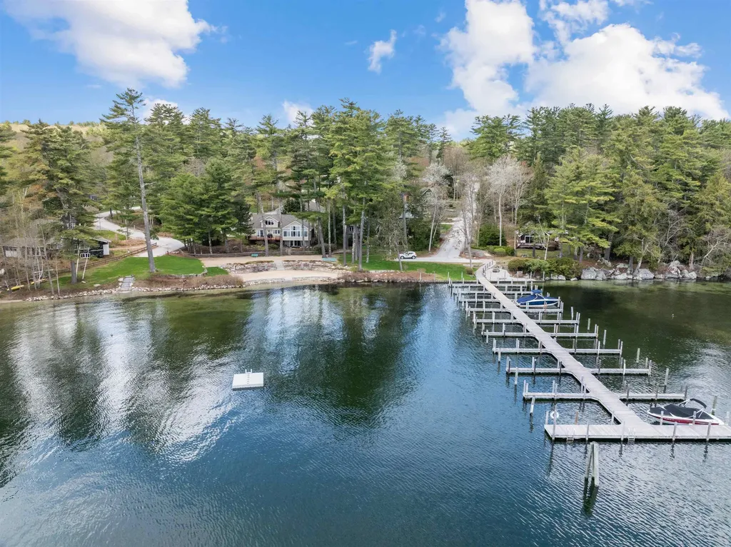 12 Brookhurst Lane East Meredith NH 03253