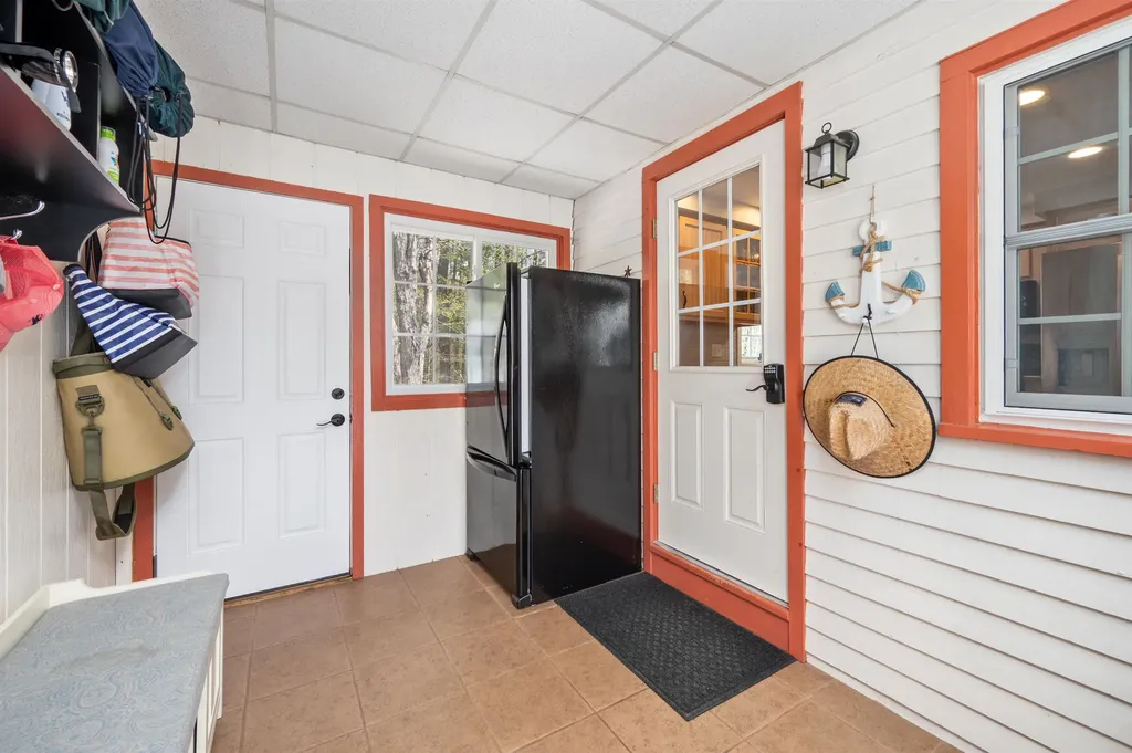 12 Brookhurst Lane East Meredith NH 03253
