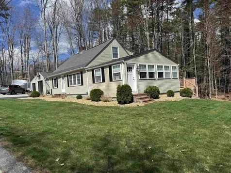 12 Brookhurst Lane East Meredith NH 03253