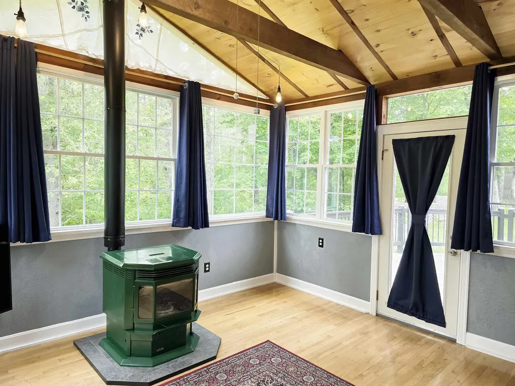 9 Trowbridge Drive Merrimack NH 03054