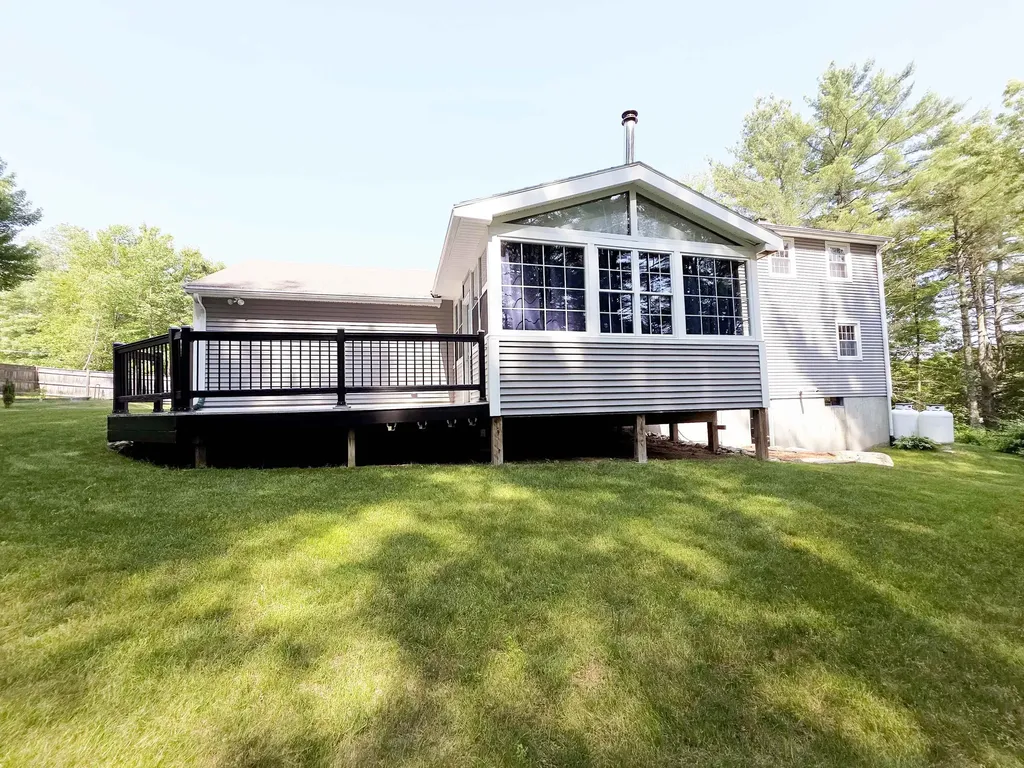 9 Trowbridge Drive Merrimack NH 03054