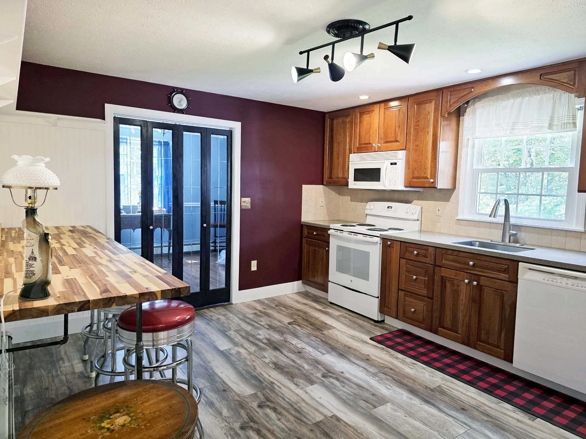 9 Trowbridge Drive Merrimack NH 03054