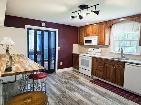9 Trowbridge Drive Merrimack NH 03054