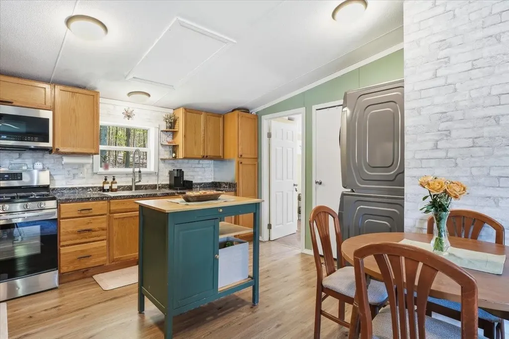 737 Porterwood Drive Williston VT 05495