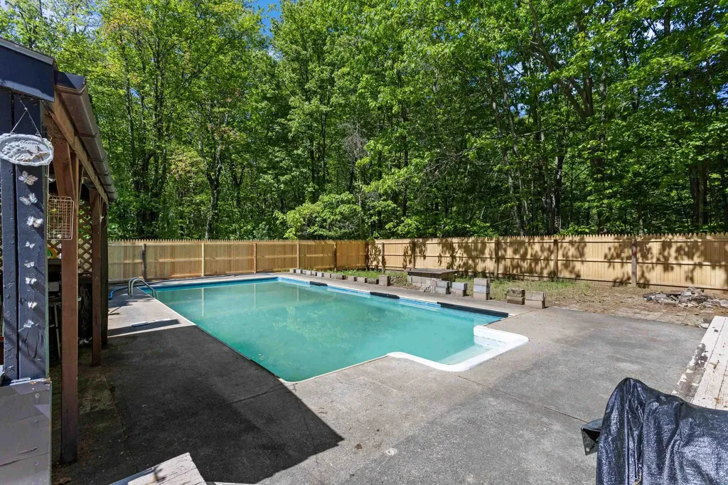 125 Blackwater Road Rochester NH 03867