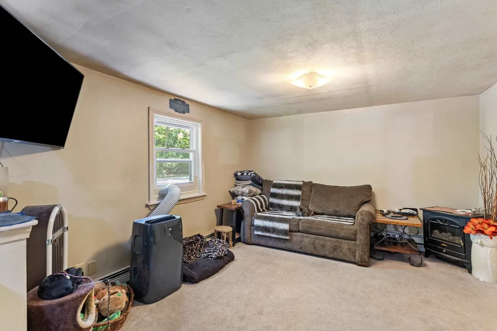 125 Blackwater Road Rochester NH 03867