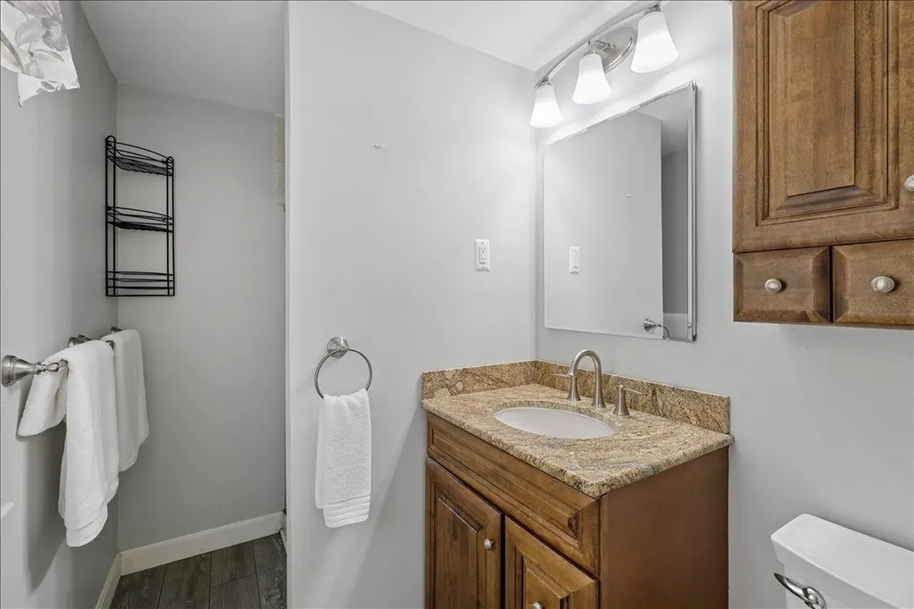 11 Douglas Street Merrimack NH 03054
