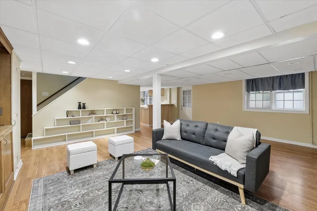 11 Douglas Street Merrimack NH 03054