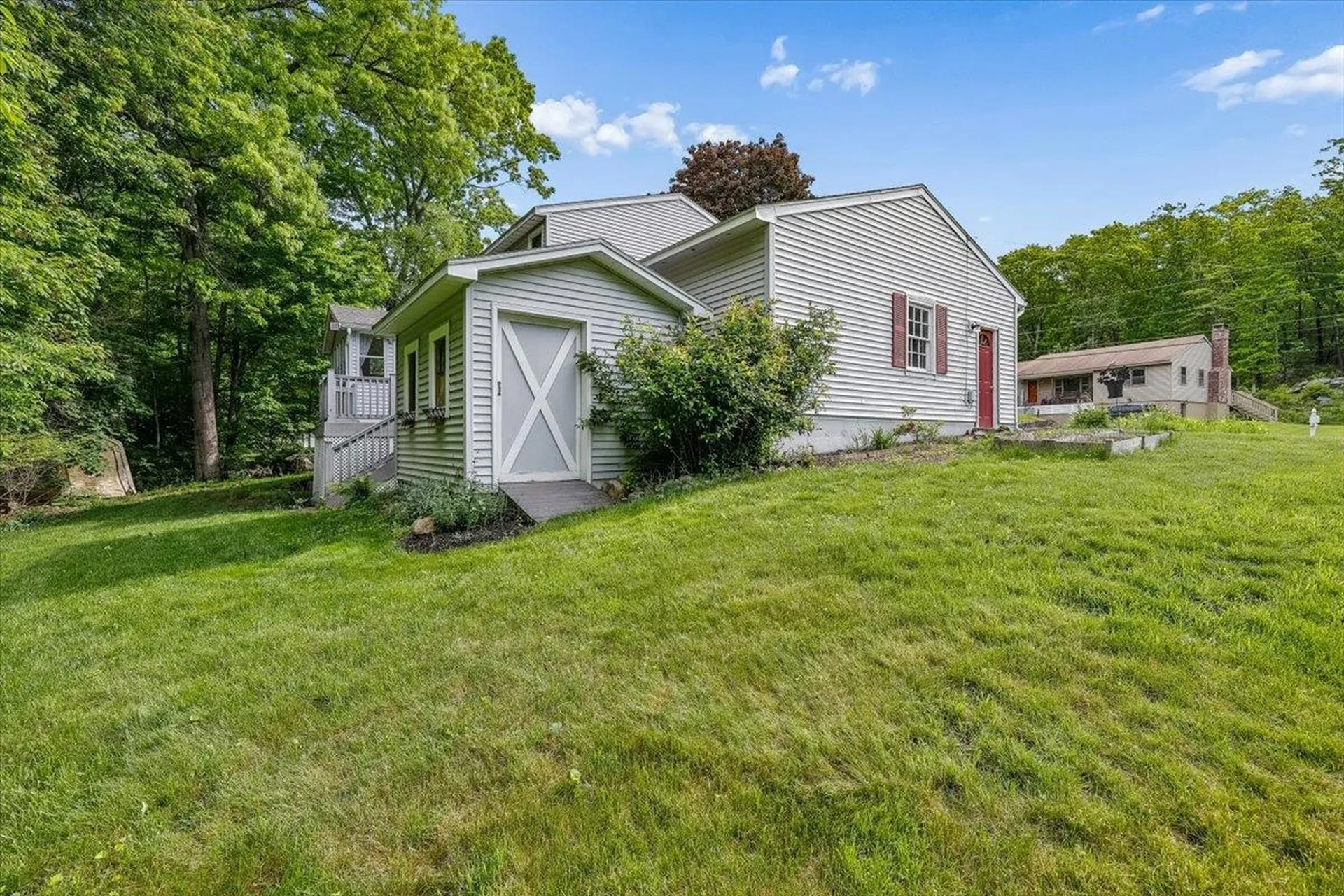 11 Douglas Street Merrimack NH 03054
