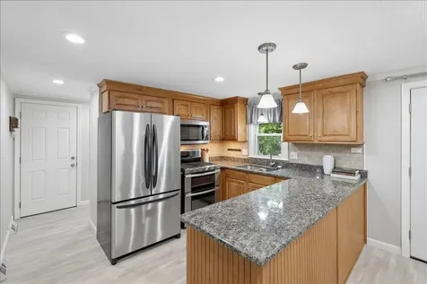 11 Douglas Street Merrimack NH 03054