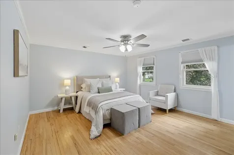 11 Douglas Street Merrimack NH 03054