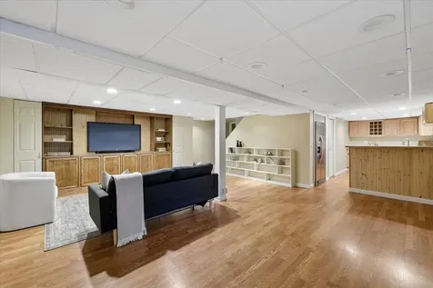 11 Douglas Street Merrimack NH 03054